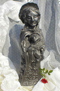 FG - 05 Tonfigur Maria mit Kind Silberglasur Hoehe 46 cm