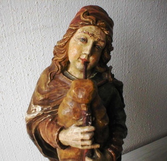 Konvikt Steinerkirchen - Restaurieren von Hirtenfiguren aus Holz Bild 1 - 10